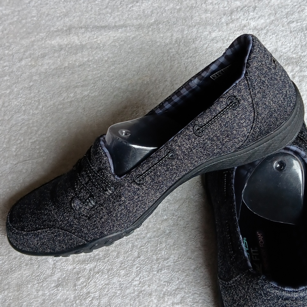 NWOT Skechers Slip On Comfort Casual Shoes - Picture 5 of 16